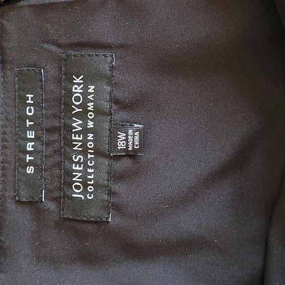 Jones New York Collection size 18W black skirt - Picture 2 of 4